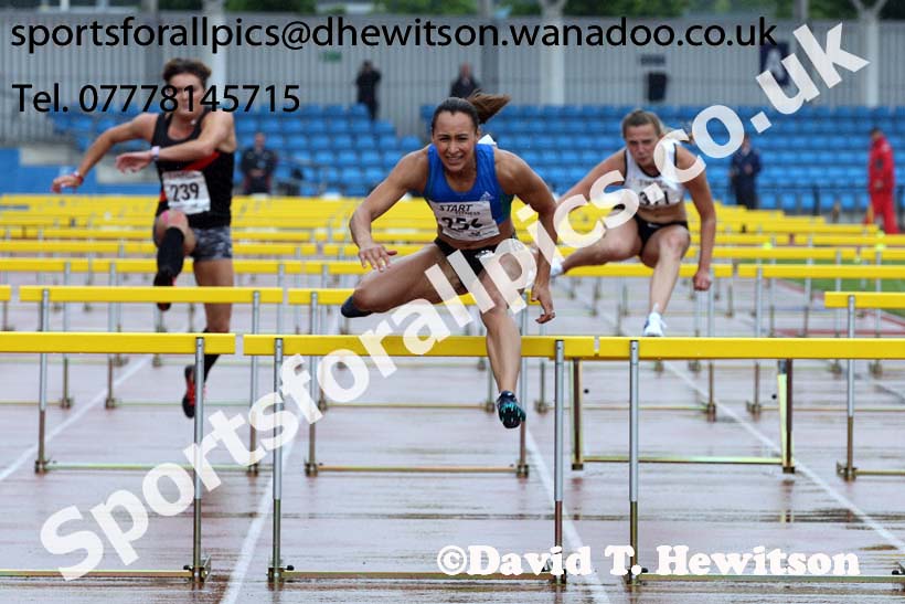 Senior womens 100 metres hurdles, Northern Championships, Sport City, Manchester. Photo: David T. Hewitson/Sports for All Pics
